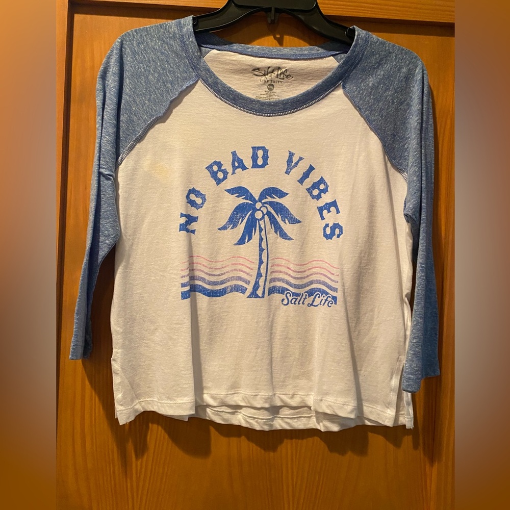 Salt Life Women’s 3/4” Sleeve Blue/White No Bad Vibes  Shirt NWT